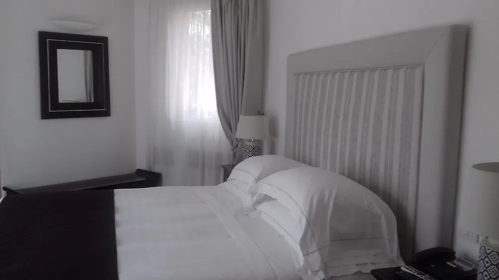באיה סרדיניה L'Ea Bianca Luxury Resort